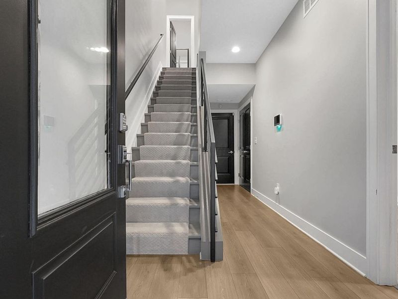 1239 Cromartie Lane, Columbus, OH 43201 Photo 8