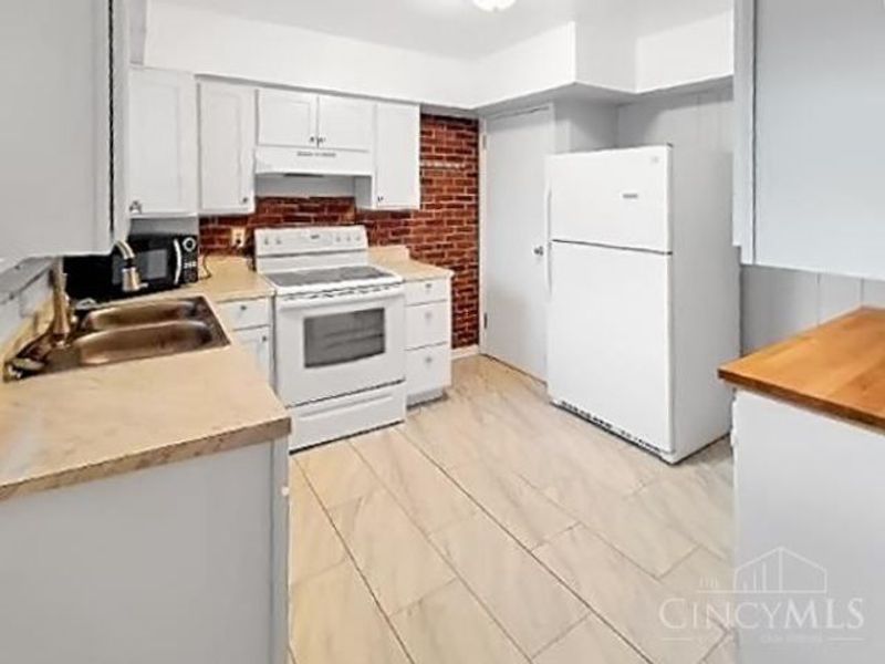 1535 Kenova Avenue, Cincinnati, OH 45237 Photo 6