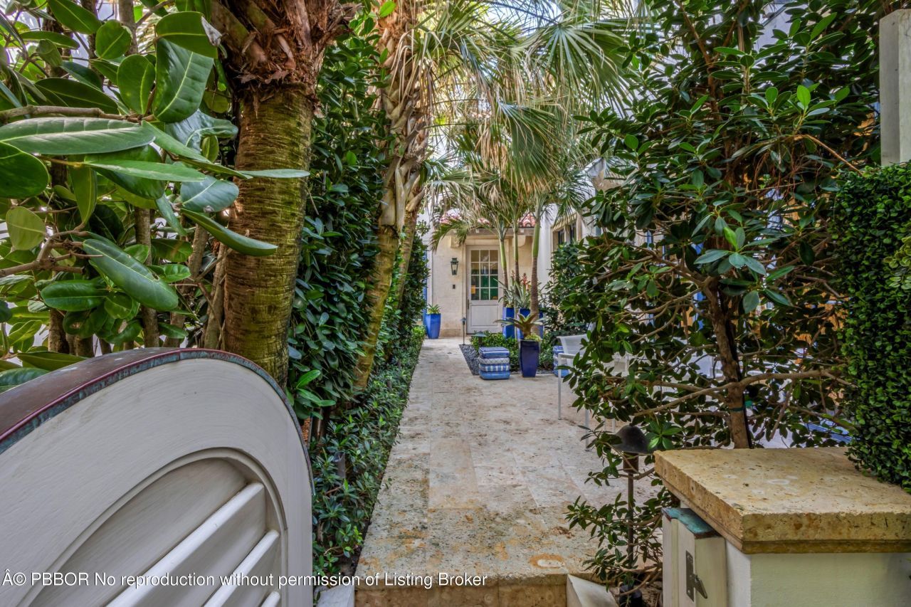 456 S Ocean Boulevard, Unit 1, Palm Beach, FL 33480 Photo