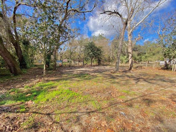 18990 SE 95th PL, Ocklawaha, FL 32179