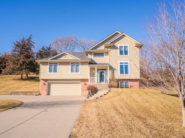 56274 GRANDE OAK Lane, GLENWOOD, IA 51534