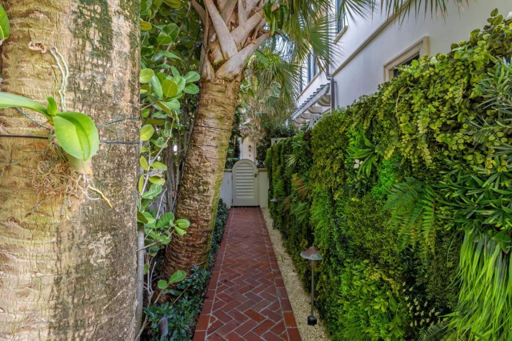 456 S Ocean Boulevard, Palm Beach, FL 33480 Photo