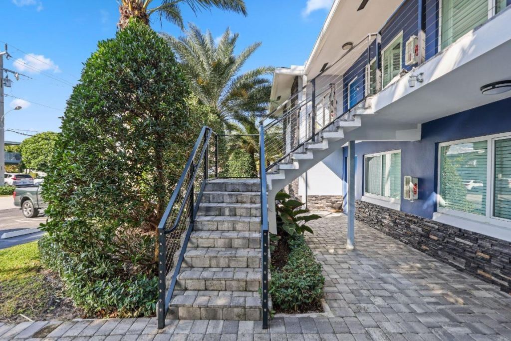 830 SE 22nd Avenue, Pompano Beach, FL 33062 Photo