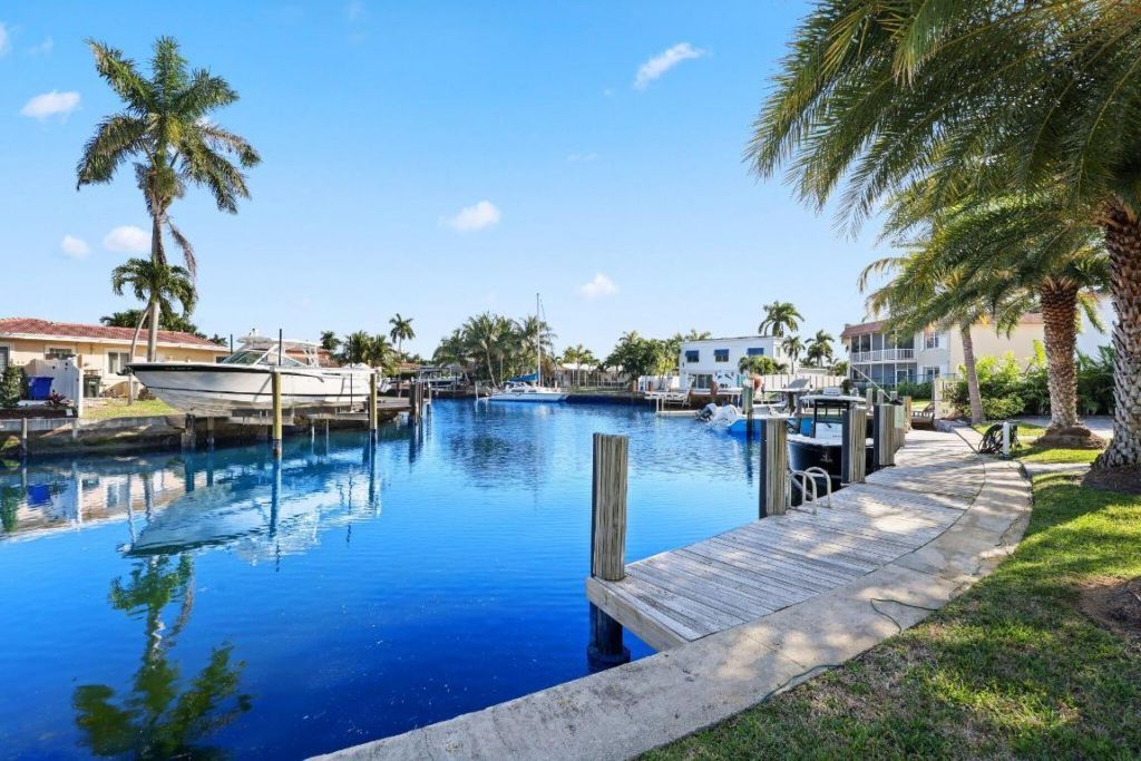 830 SE 22nd Avenue, Pompano Beach, FL 33062 Photo