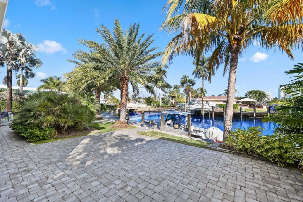 830 SE 22nd Avenue, Pompano Beach, FL 33062 Photo