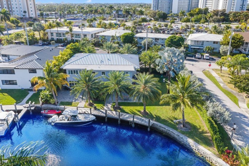 830 SE 22nd Avenue, Pompano Beach, FL 33062 Photo