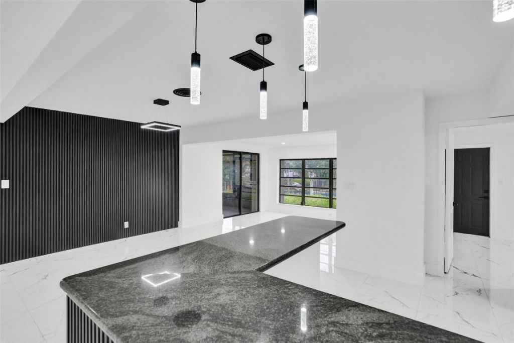 5840 SW 14th Street, Plantation, FL 33317 Photo