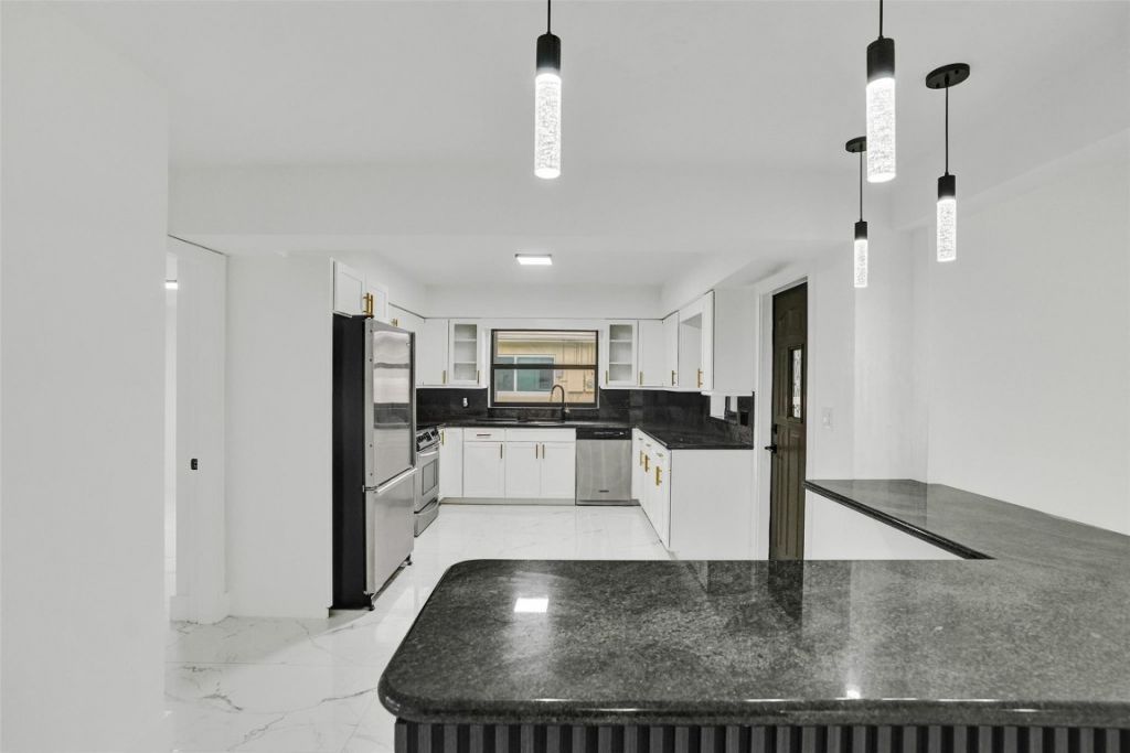 5840 SW 14th Street, Plantation, FL 33317 Photo