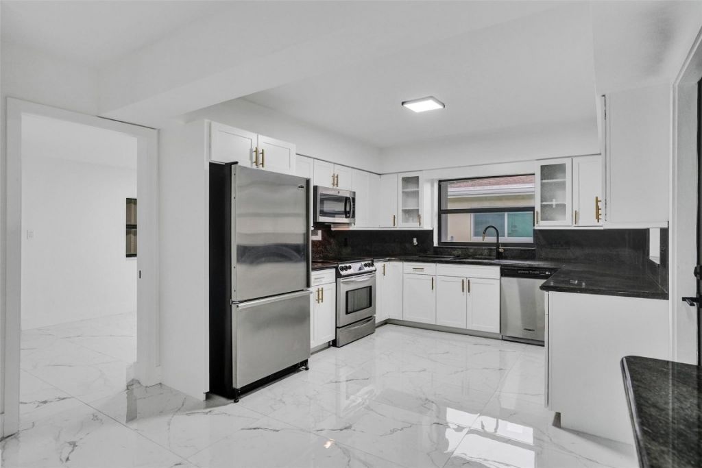 5840 SW 14th Street, Plantation, FL 33317 Photo