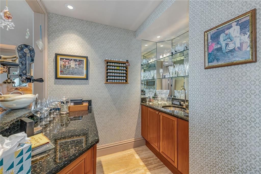 8477 Bay Colony Dr, Unit 902, Naples, FL 34108 Photo