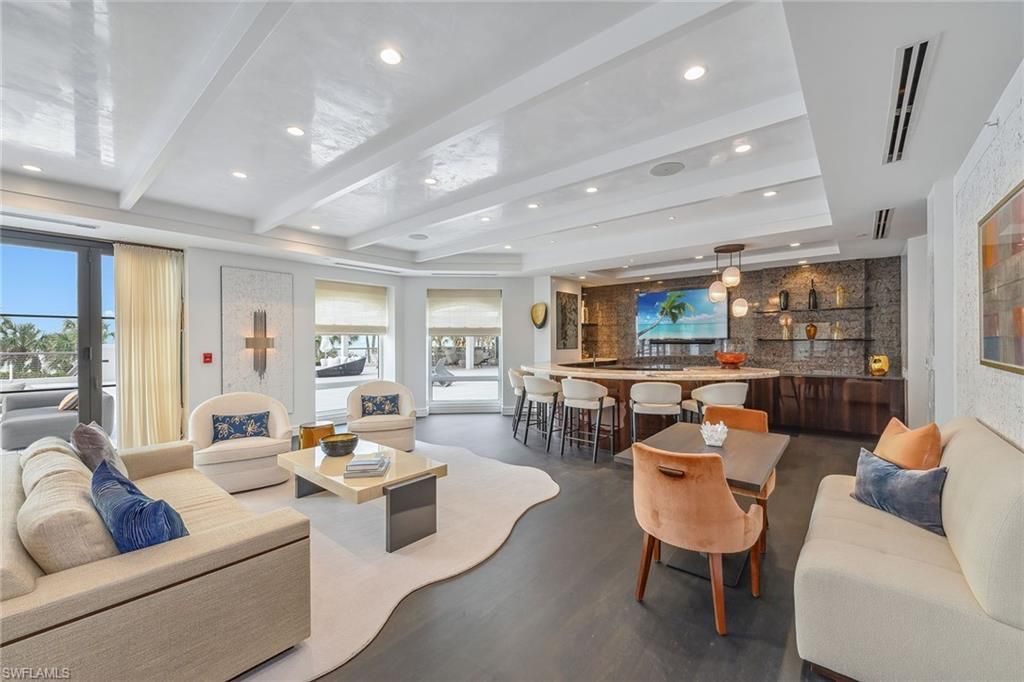 8477 Bay Colony Dr, Unit 902, Naples, FL 34108 Photo