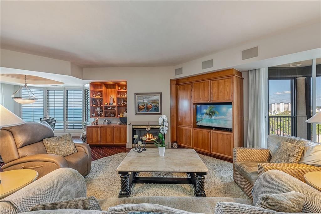 8477 Bay Colony Dr, Unit 902, Naples, FL 34108 Photo