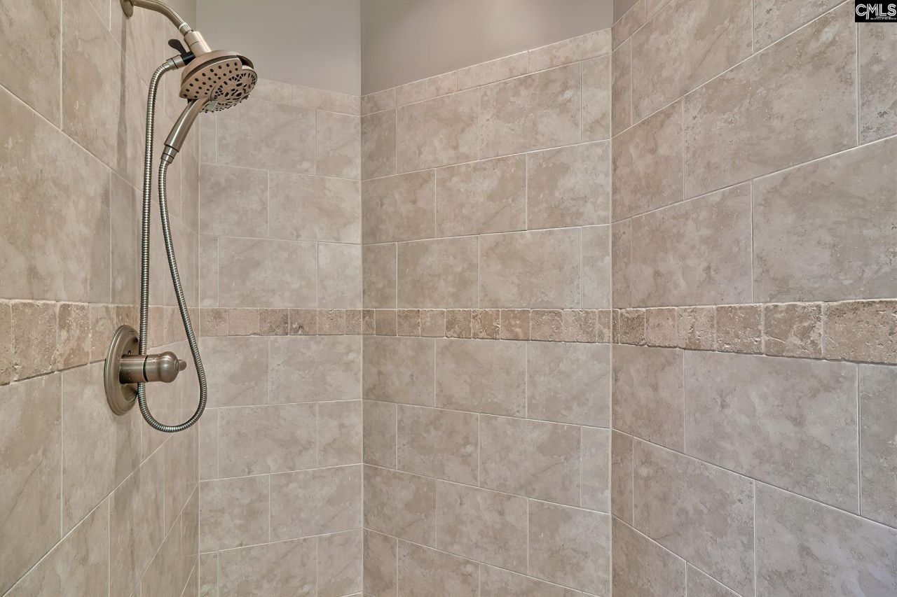 83 Redbay Road  Photo 26