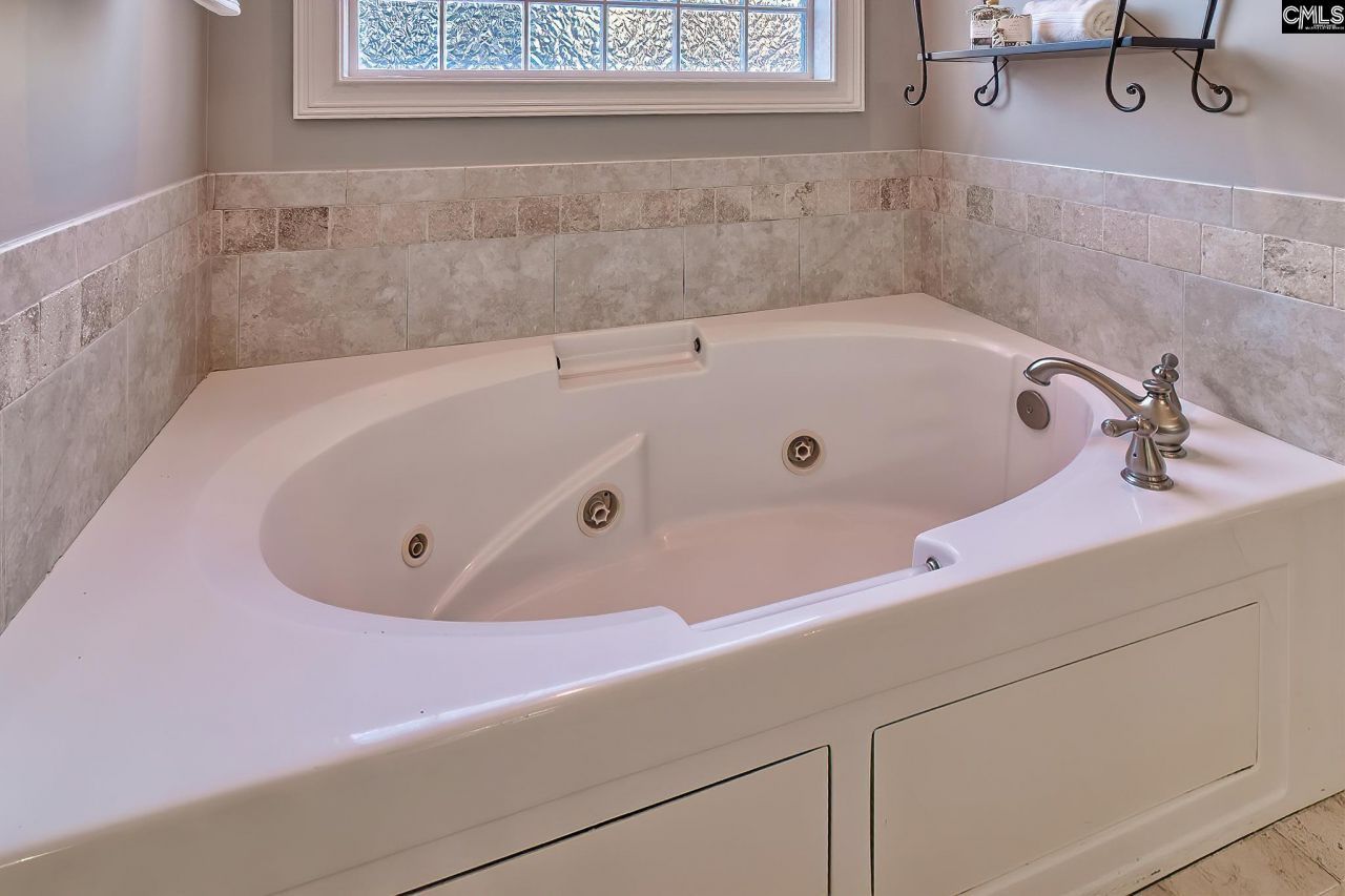 83 Redbay Road  Photo 27