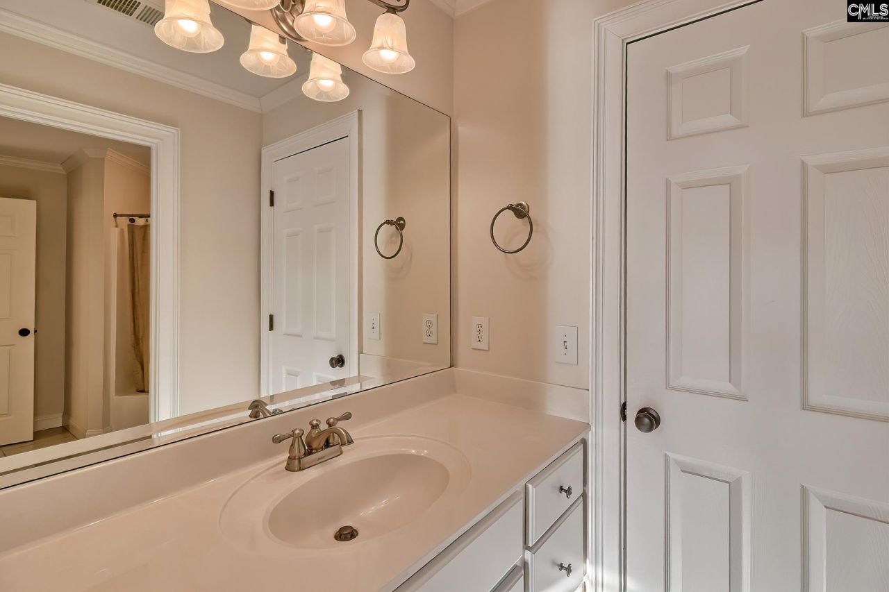 83 Redbay Road  Photo 36