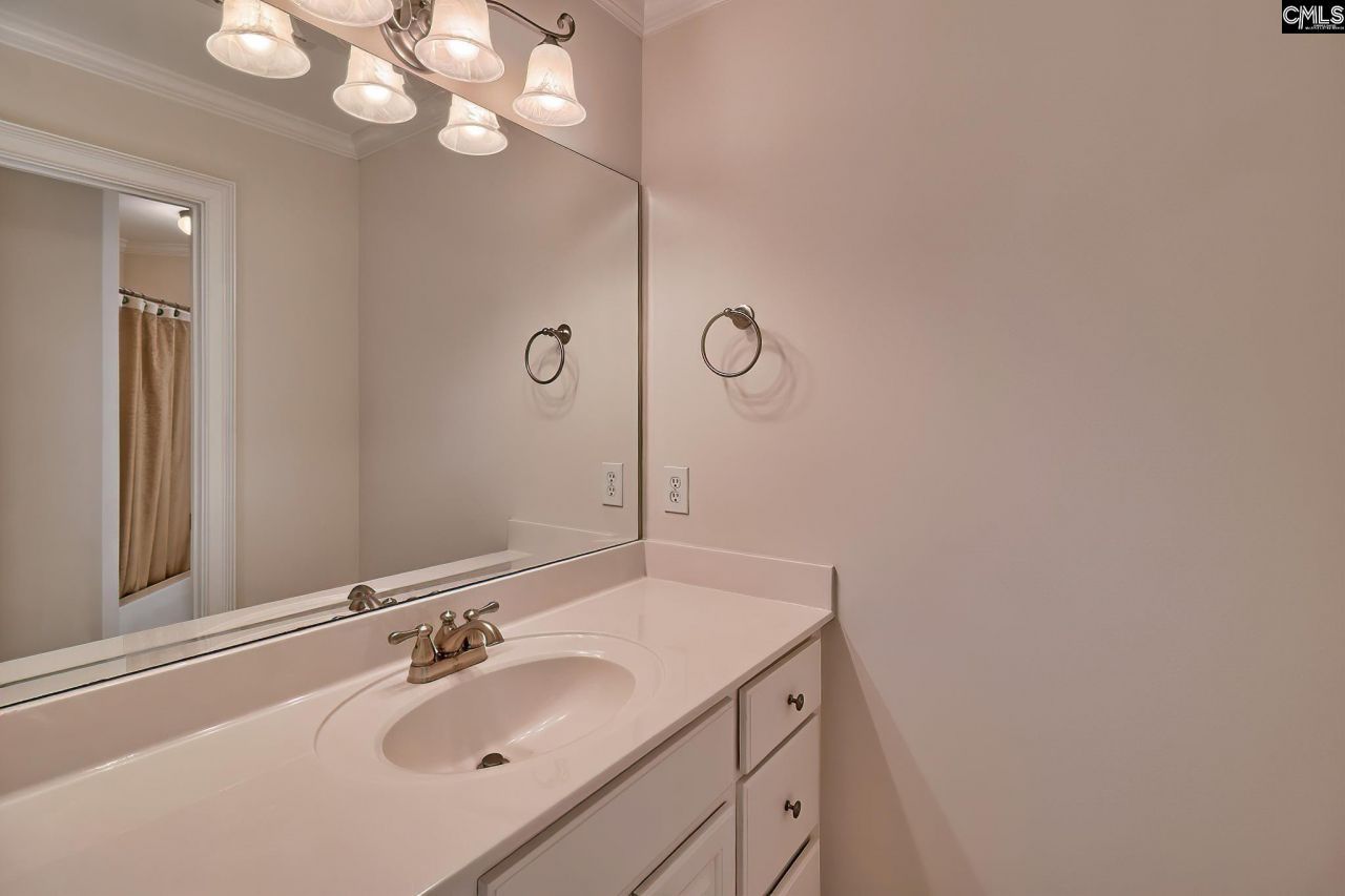 83 Redbay Road  Photo 37