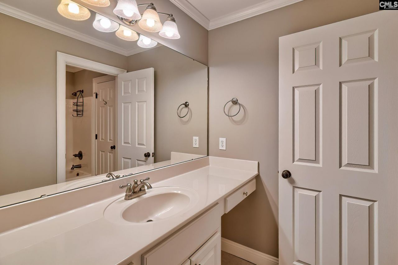 83 Redbay Road  Photo 45