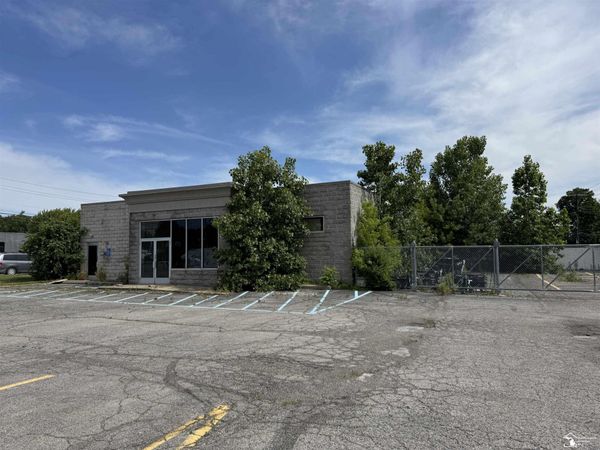 1110 N Telegraph Road, Monroe, MI 48162