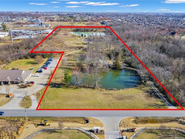 1621 & 1623 Greenhouse Road, Bentonville, AR 72713