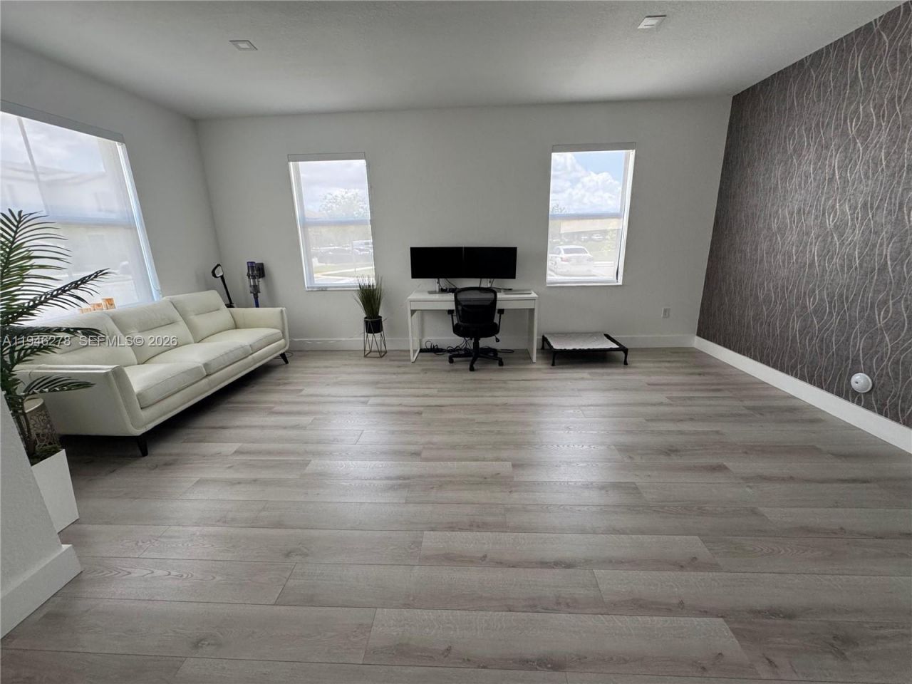 10908 W 32nd Ln, Hialeah, FL 33018 Photo