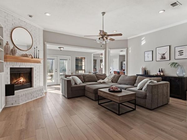 1008 Oak Valley Road, Burleson, TX 76028