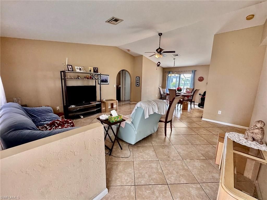 214 NE 9th Ct, Cape Coral, FL 33909 Photo