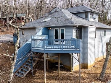 20 RED CEDAR CT, WINTERGREEN, VA 22967