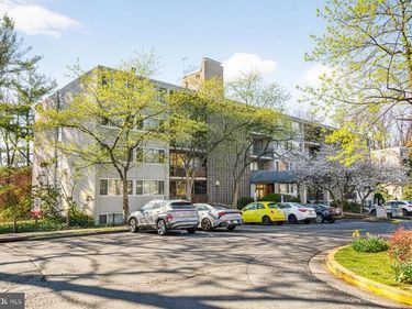 4420 BRIARWOOD COURT N, Unit 32, ANNANDALE, VA 22003