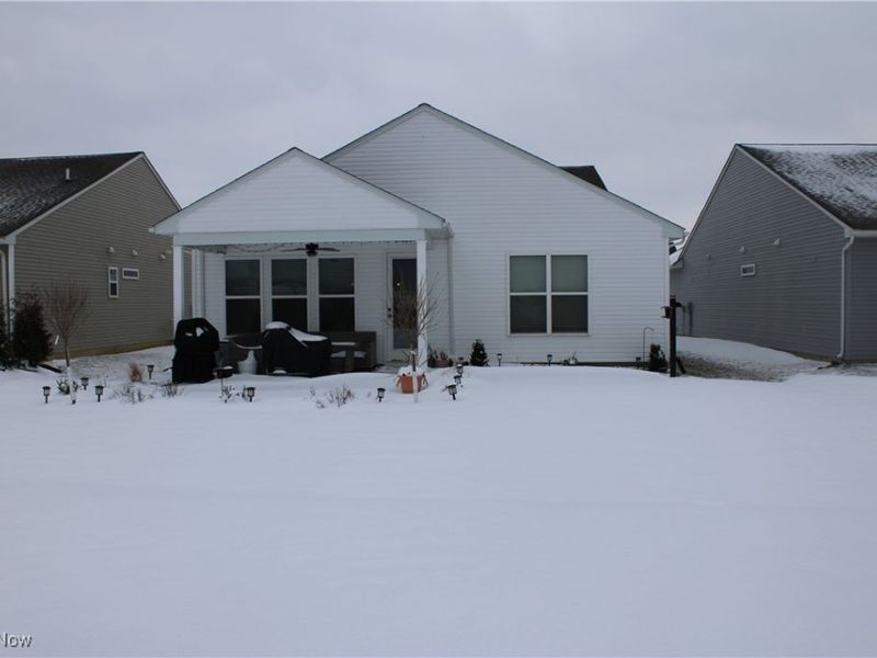 726 Cedar Crest Drive, Elyria, OH 44035 Photo 5