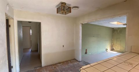 5769 Ortega St, Sacramento, CA 95824 Photo