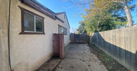 5769 Ortega St, Sacramento, CA 95824 Photo