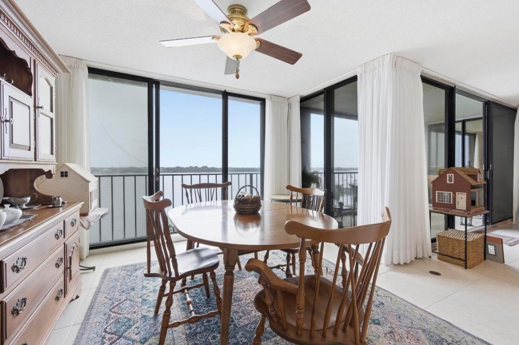 126 Lakeshore Drive, Unit 526, North Palm Beach, FL 33408 Photo