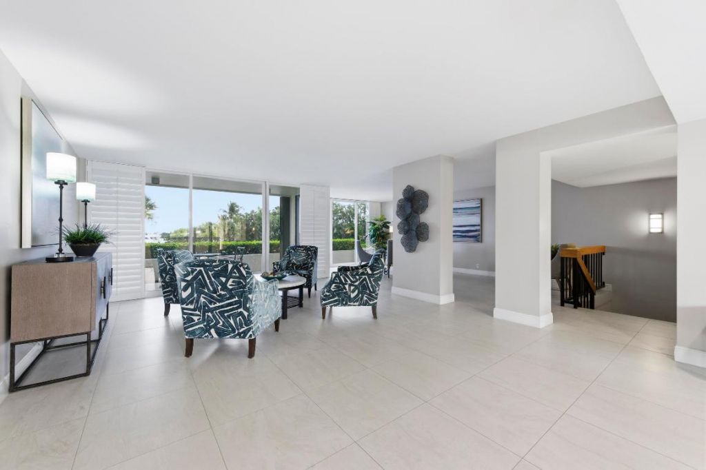 126 Lakeshore Drive, Unit 526, North Palm Beach, FL 33408 Photo