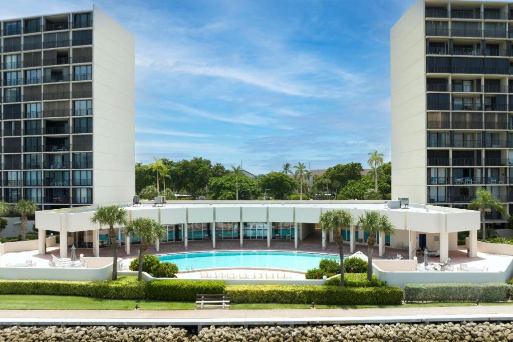 126 Lakeshore Drive, Unit 526, North Palm Beach, FL 33408 Photo