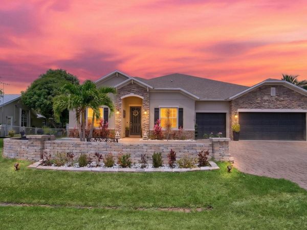 6920 NW Jorgensen Road, Port St. Lucie, FL 34983