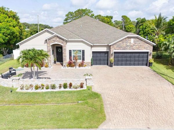 6920 NW Jorgensen Road, Port Saint Lucie, FL 34983