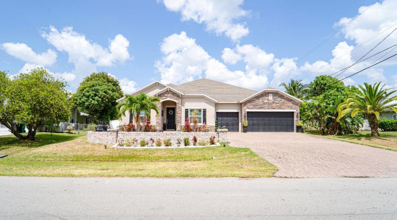 6920 NW Jorgensen Road, Port Saint Lucie, FL 34983 Photo