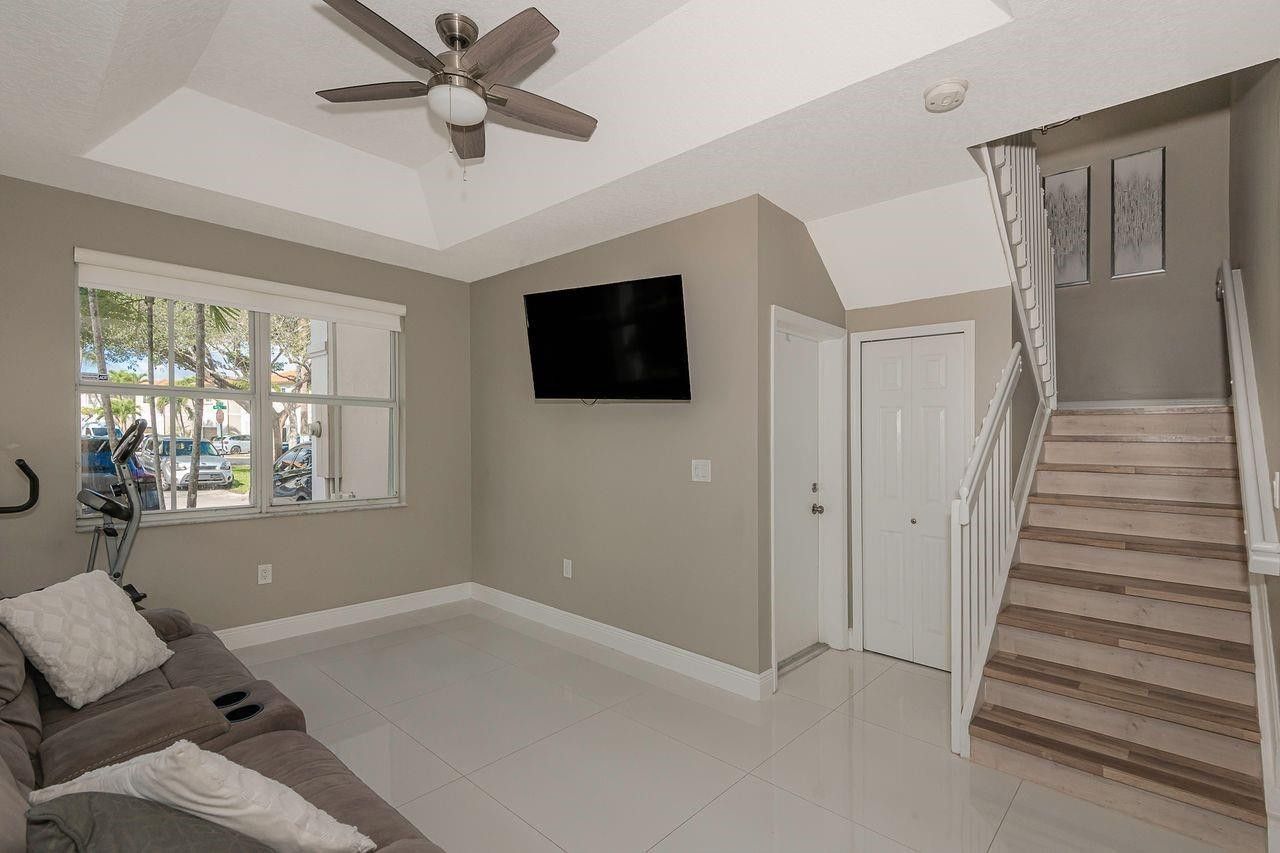 14251 NW 83rd Avenue, Hialeah, FL 33016 Photo