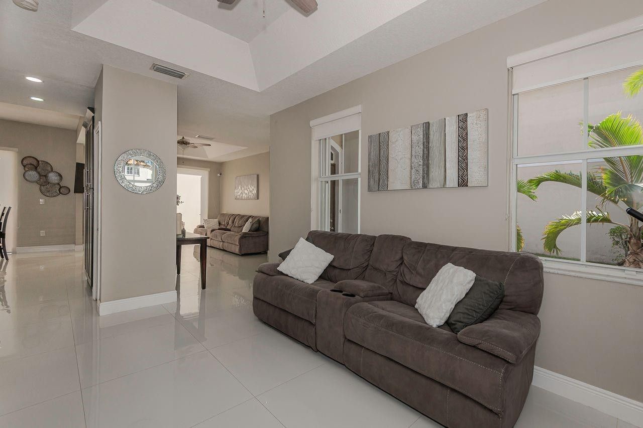 14251 NW 83rd Avenue, Hialeah, FL 33016 Photo