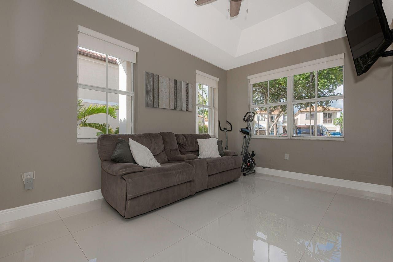 14251 NW 83rd Avenue, Hialeah, FL 33016 Photo