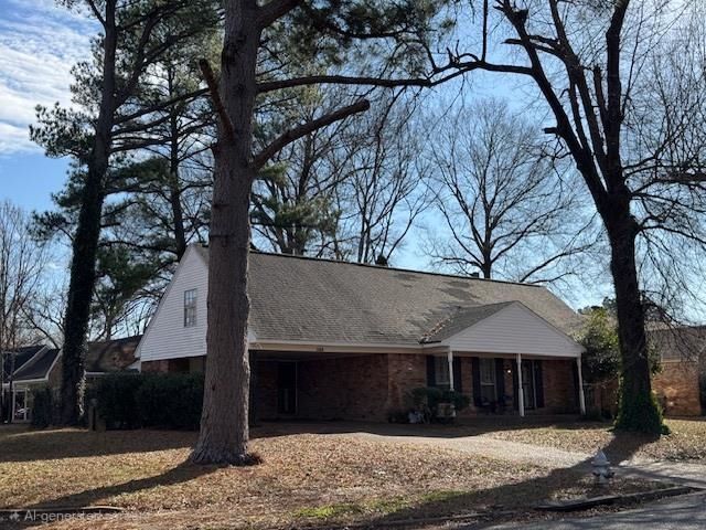 2860 CASTLEMAN ST Memphis, TN 38118