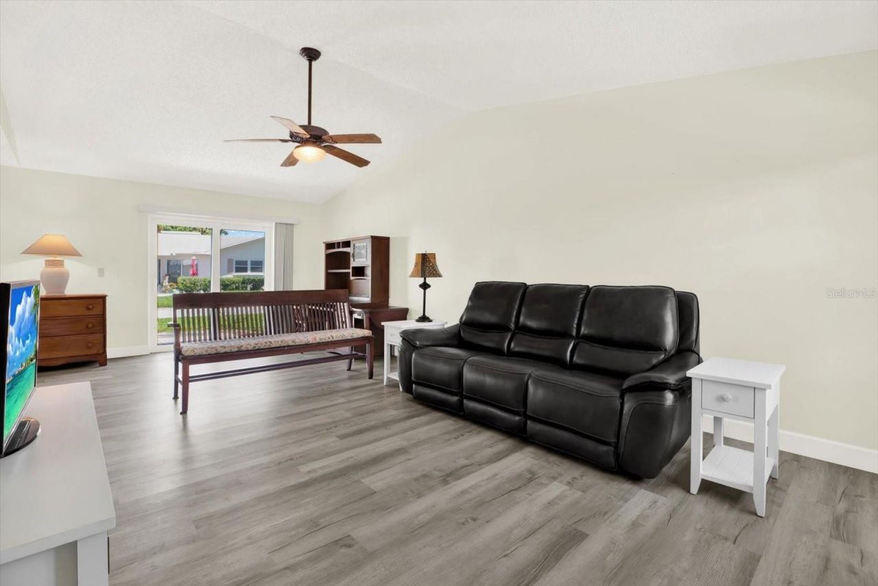 3146 37th Lane S, Unit A, Saint Petersburg, FL 33711 Photo