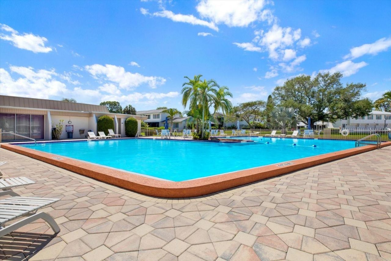 3146 37th Lane S, Unit A, Saint Petersburg, FL 33711 Photo