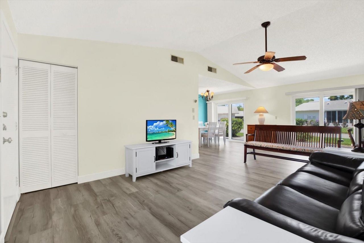 3146 37th Lane S, Unit A, Saint Petersburg, FL 33711 Photo