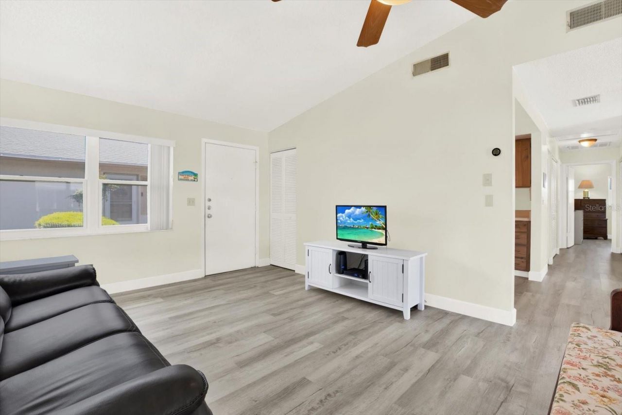 3146 37th Lane S, Unit A, Saint Petersburg, FL 33711 Photo