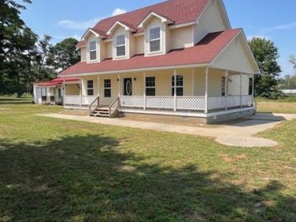 13081 E State Highway 22 , Subiaco, AR 72865