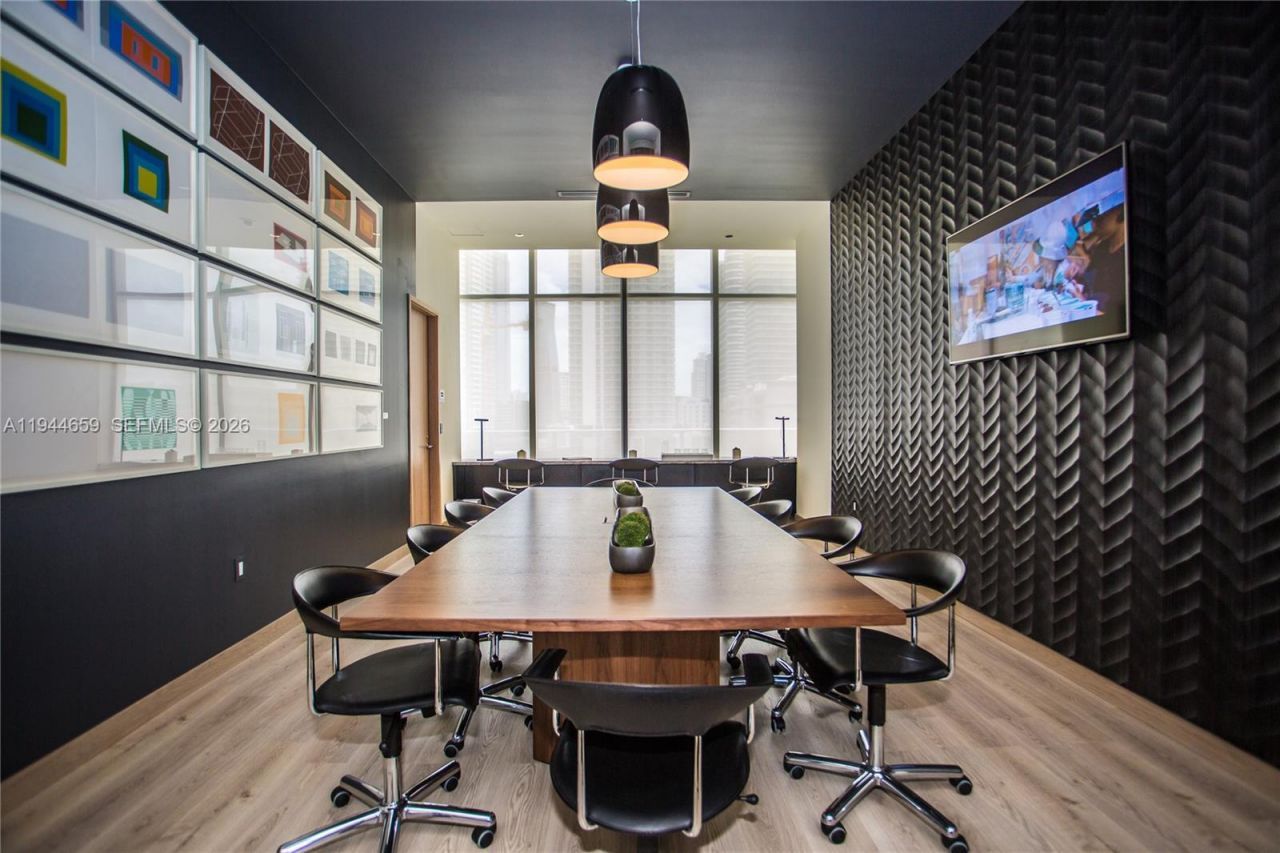 55 SW 9th St, Unit 2107, Miami, FL 33130 Photo