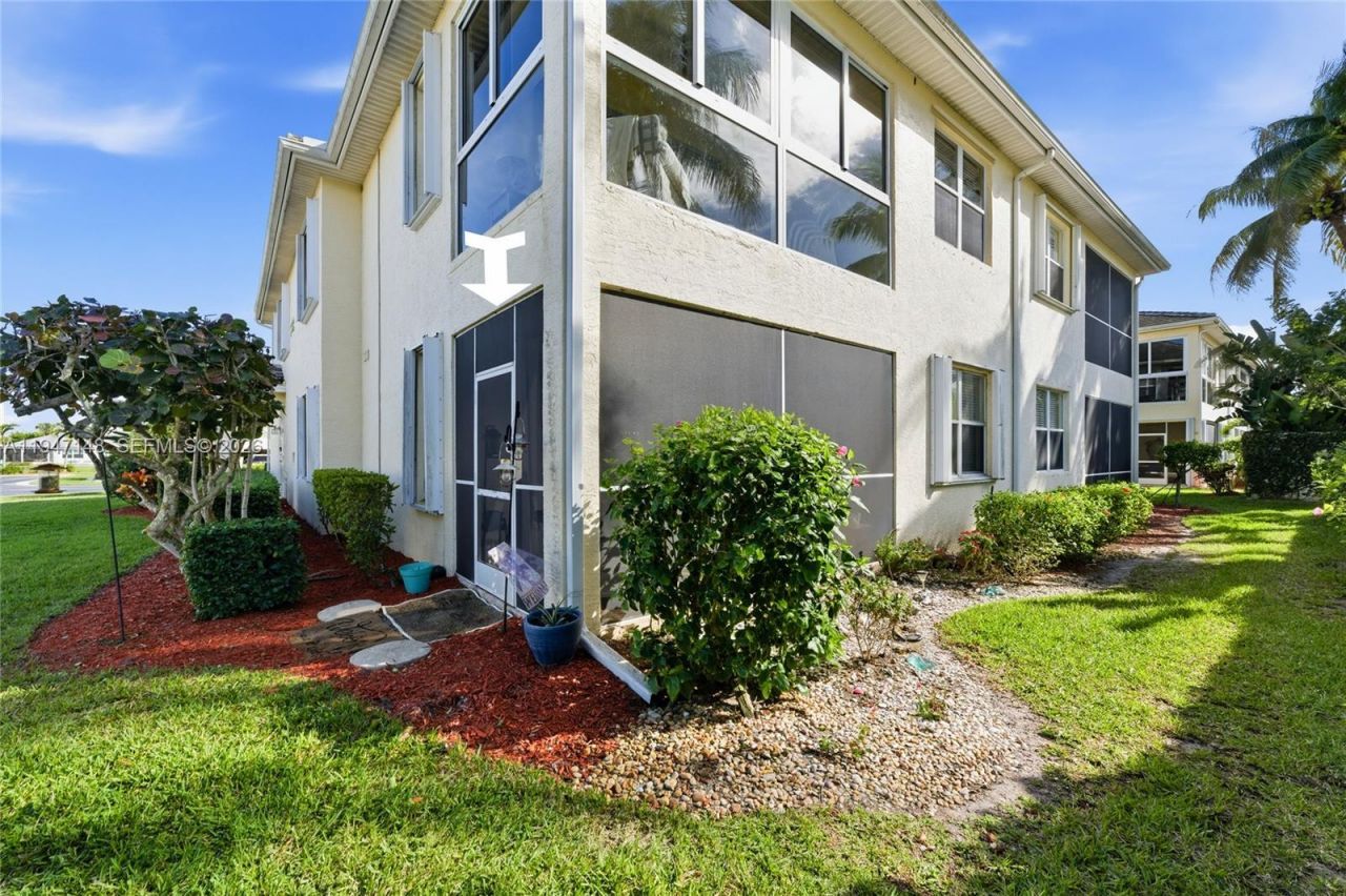 603 Southstar Dr, Unit 1002, Fort Pierce, FL 34949 Photo