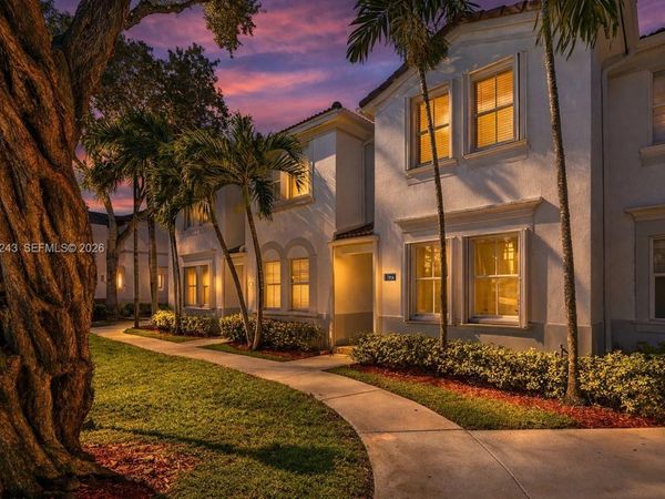 3914 SW 157th Ave, Unit 227, Miramar, FL 33027