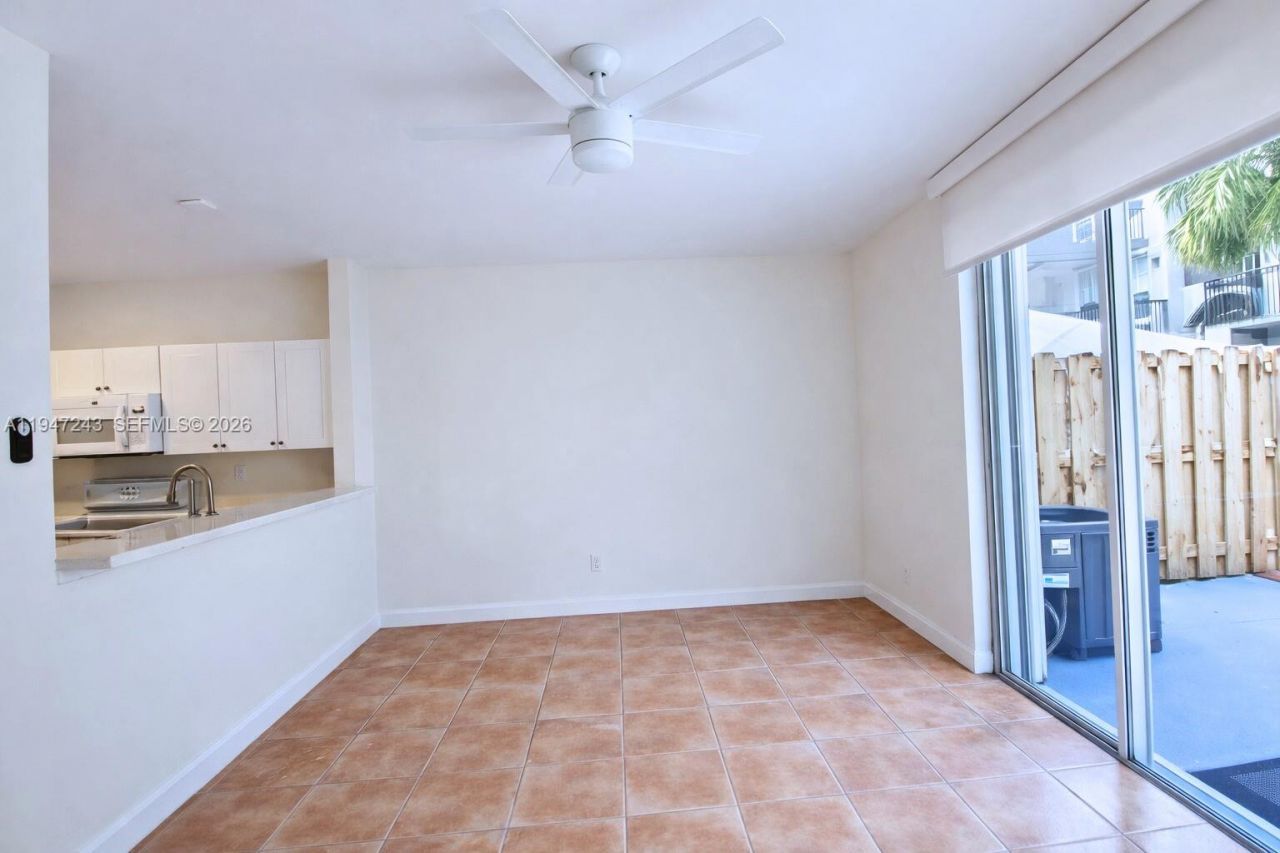 3914 SW 157th Ave, Unit 227, Miramar, FL 33027 Photo